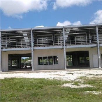 Estacionamento em estrutura de aço leve